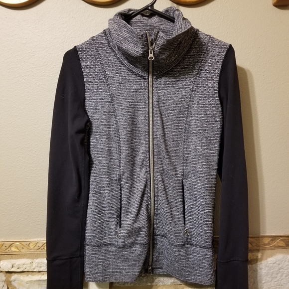 lululemon athletica Jackets & Blazers - Lululemon Zip Up Jacket Size 4